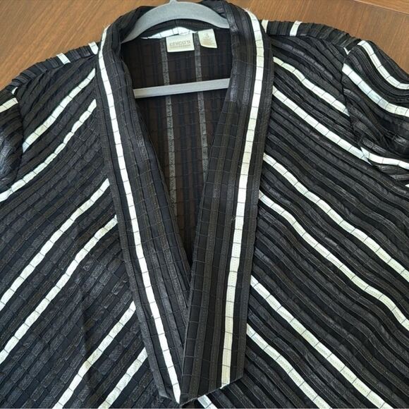 Chicos Tuxedo Style Sheer Dress Jacket Black White 3 16 XL - Picture 8 of 8